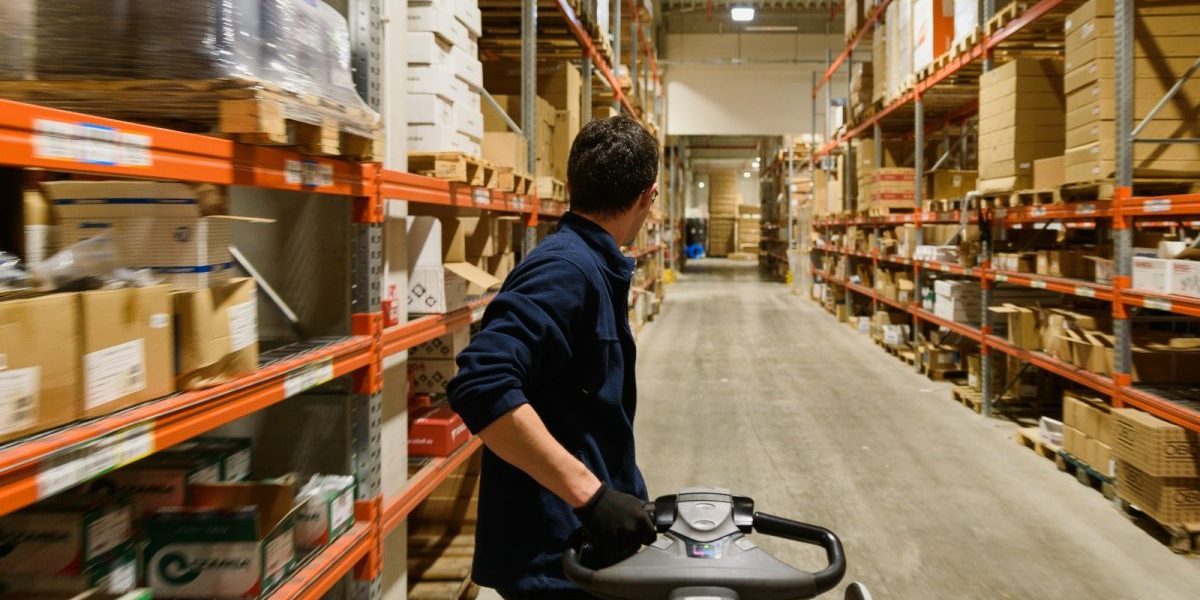 Criza în construcții: 62% din firme au lucrări mai puține. Lipsa forței de muncă, problemă majoră