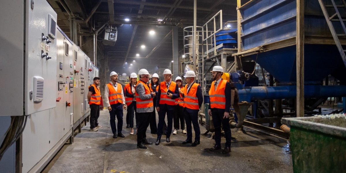 Reciclare record în Târgu Mureș: O fabrică URIAȘĂ pentru PET în Europa în 2026