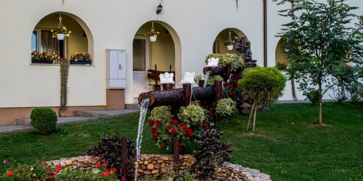 Izvorul Tămăduirii 2026: Tradiții, sănătate și binecuvântare pentru români