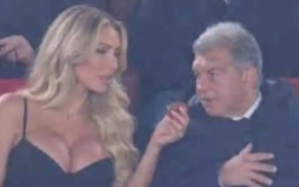 Laporta, cucerit de un zâmbet: Ce ascunde poza virală cu președintele Barcelonei