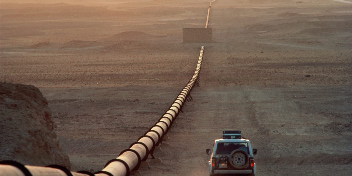 Conducta de petrol saudită, vitală pentru exporturi, repusă în funcțiune după atacuri