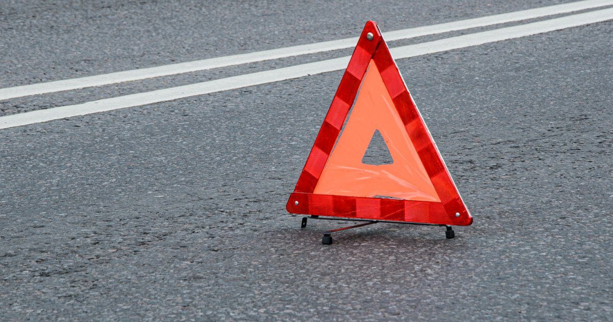 Accident mortal în Caraș-Severin: Șofer decedat după ce a intrat într-o casă, victime și copii răniți