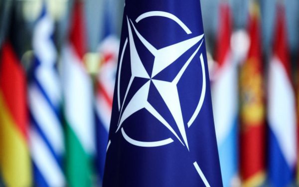 Ziua industriei românești la NATO: București vrea afaceri cu Alianța