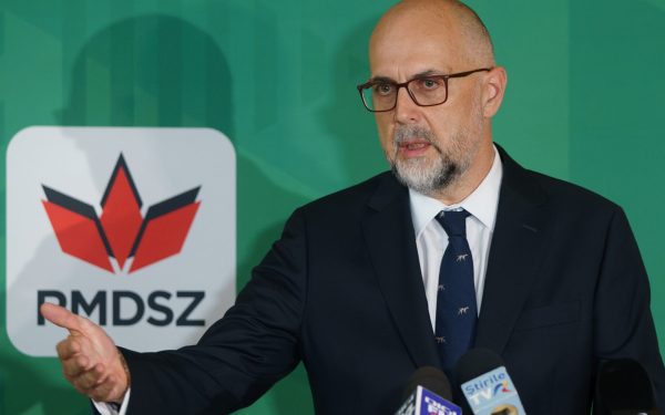 Magyar negociază cu UDMR după victorie