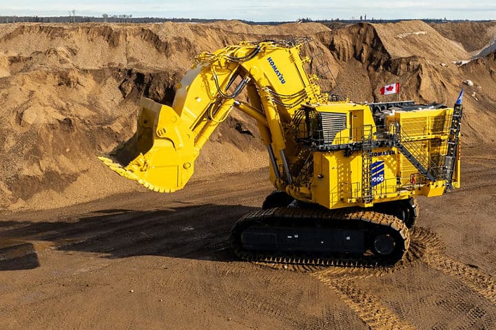 Komatsu a dezvăluit un excavator minier de proporții impresionante Japonezii de la Komatsu au lansat un nou excavator special conceput pentru operațiuni minerale de scară mare