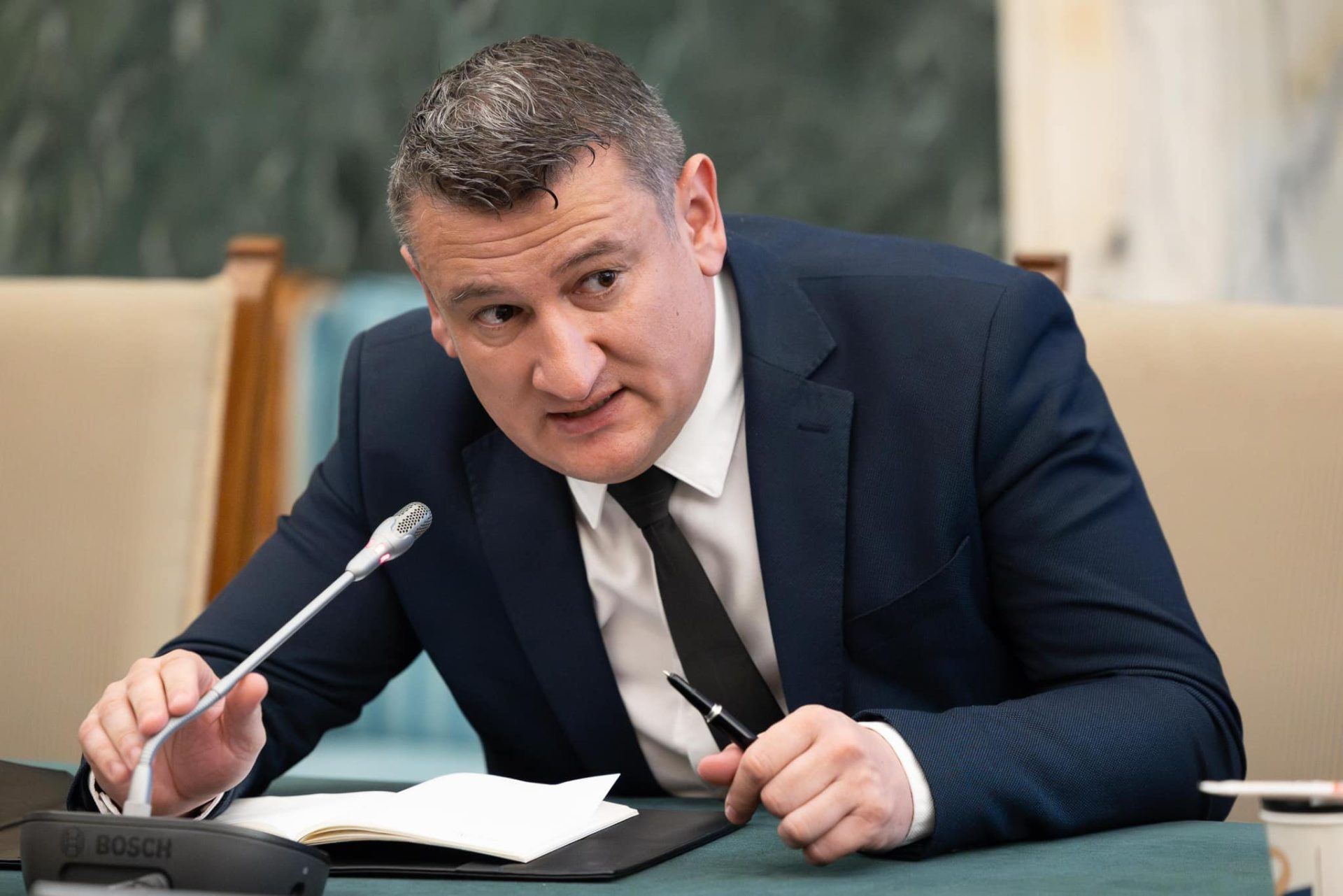 Avertizorul de integritate care a denunțat o licitație la Oficiul de Cadastru Sibiu, băgat în comisia de disciplină, președintele ANCPI: Ceva tot a făcut