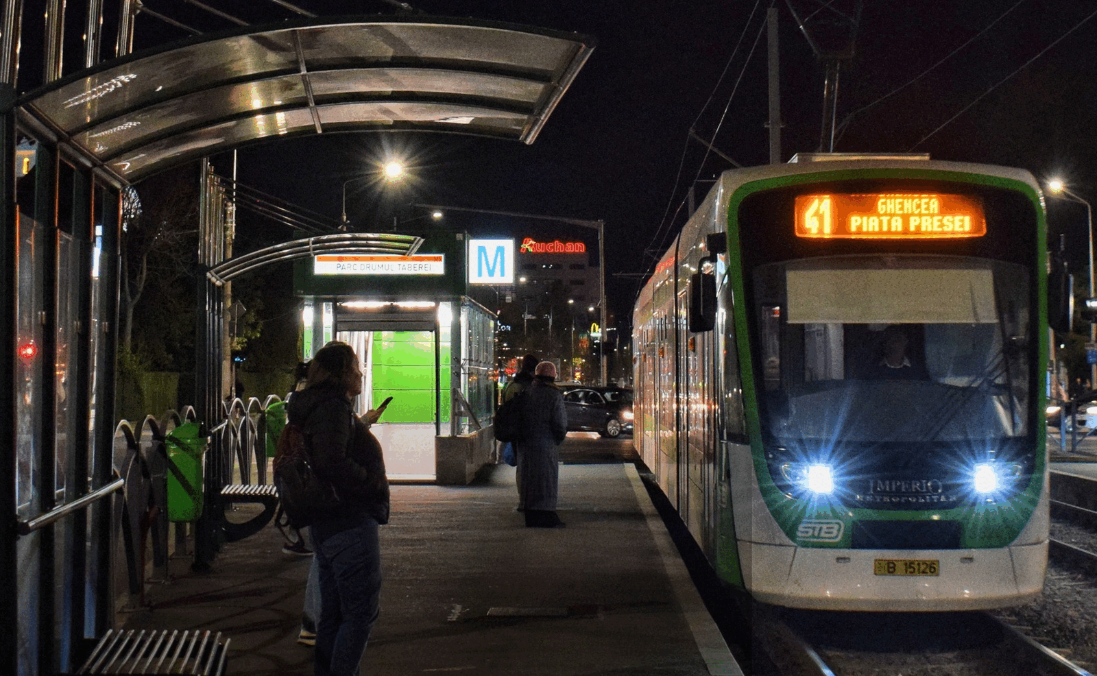 STB pune 25 de linii de noapte în circulație de Paște în București