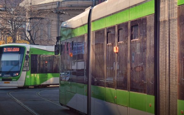 Tramvaiul 21, SUSPENDAT în weekend: Vezi ce autobuze te vor înlocui