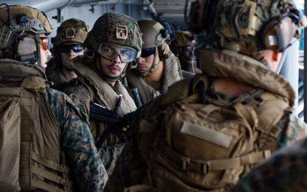 Război în Orient: Ormuz fierbe, armistițiul se clatină, negocieri dificile