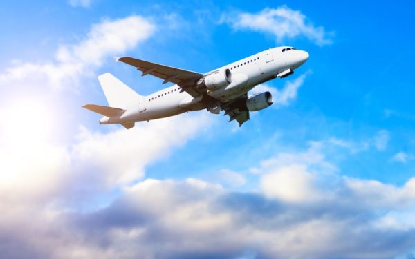 Criza de kerosen lovește! Cum vor zbura românii spre vacanțe, în această vară?