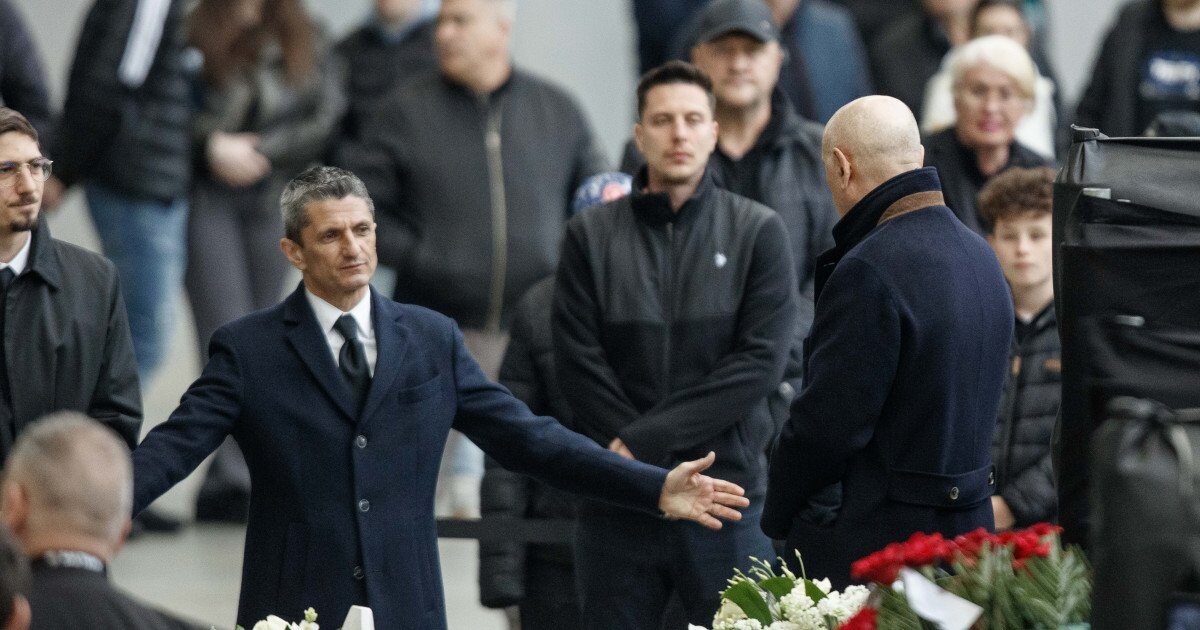 Răzvan Lucescu, cuvinte sfâșietoare în biserică, la priveghiul lui Mircea Lucescu