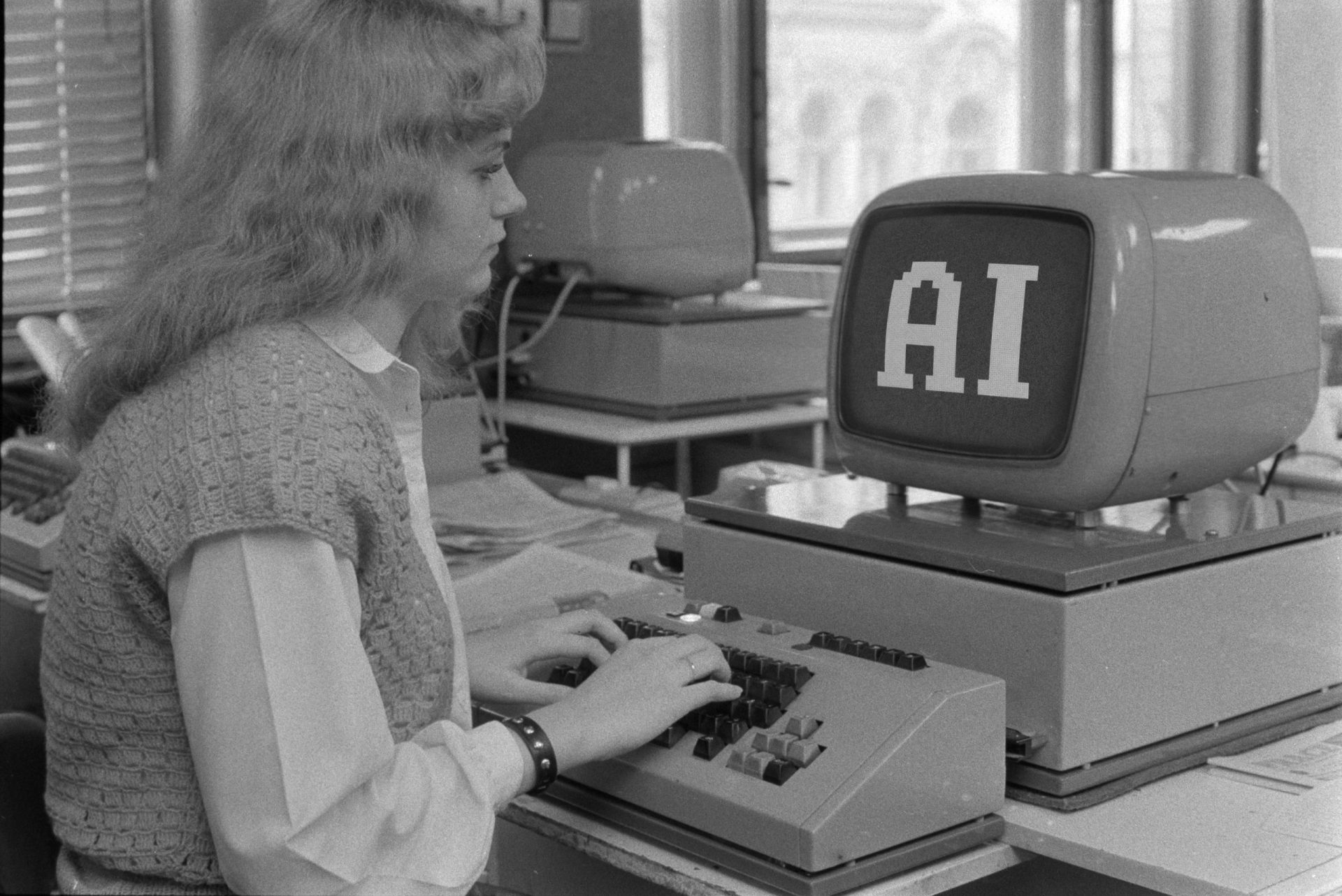 Marile companii renunță treptat la șefii de departament în favoarea inteligenței artificiale Din ce în ce mai multe multinaționale din domenii precum tehnologie, finanțe și consultanță adoptă soluții bazate pe inteligență artificială pentru a înlocui pozițiile de middle management