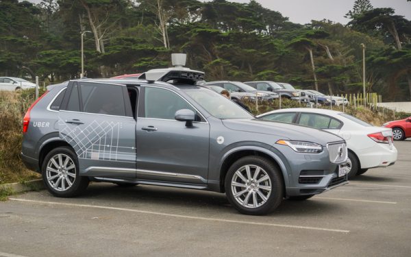 Uber investește masiv: Mii de mașini autonome, fără șofer, pe străzi