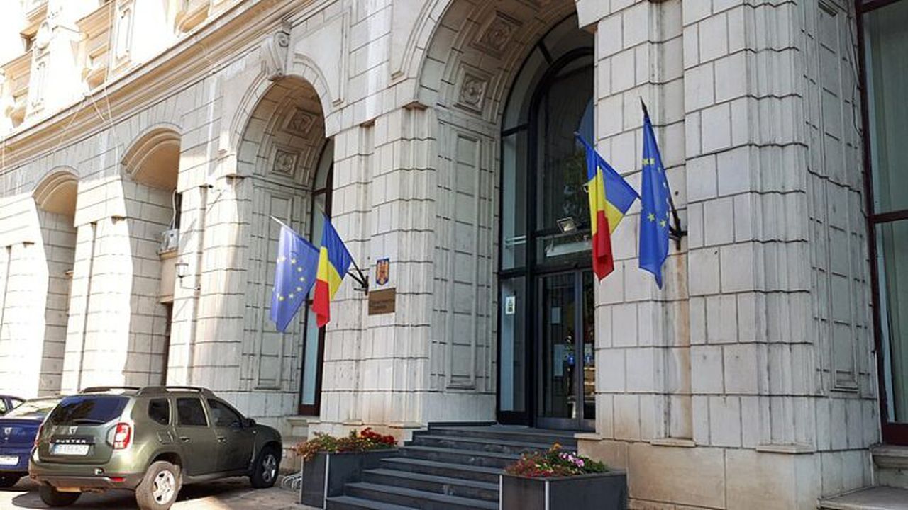 Fidelis Aprilie: Titluri de stat în lei și euro, scoase la vânzare de Ministerul Finanțelor