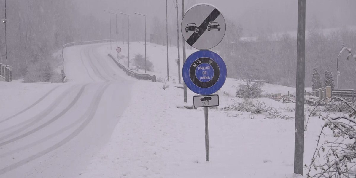 Drumarii, mobilizare TOTALĂ pe Transalpina: Deszăpezire între Rânca și Obârșia Lotrului