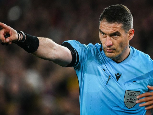 UEFA a anunțat o amendă pentru FC Barcelona după meciul tensionat din Liga Campionilor, în care a fost implicat arbitrul ISTVAN Kovacs