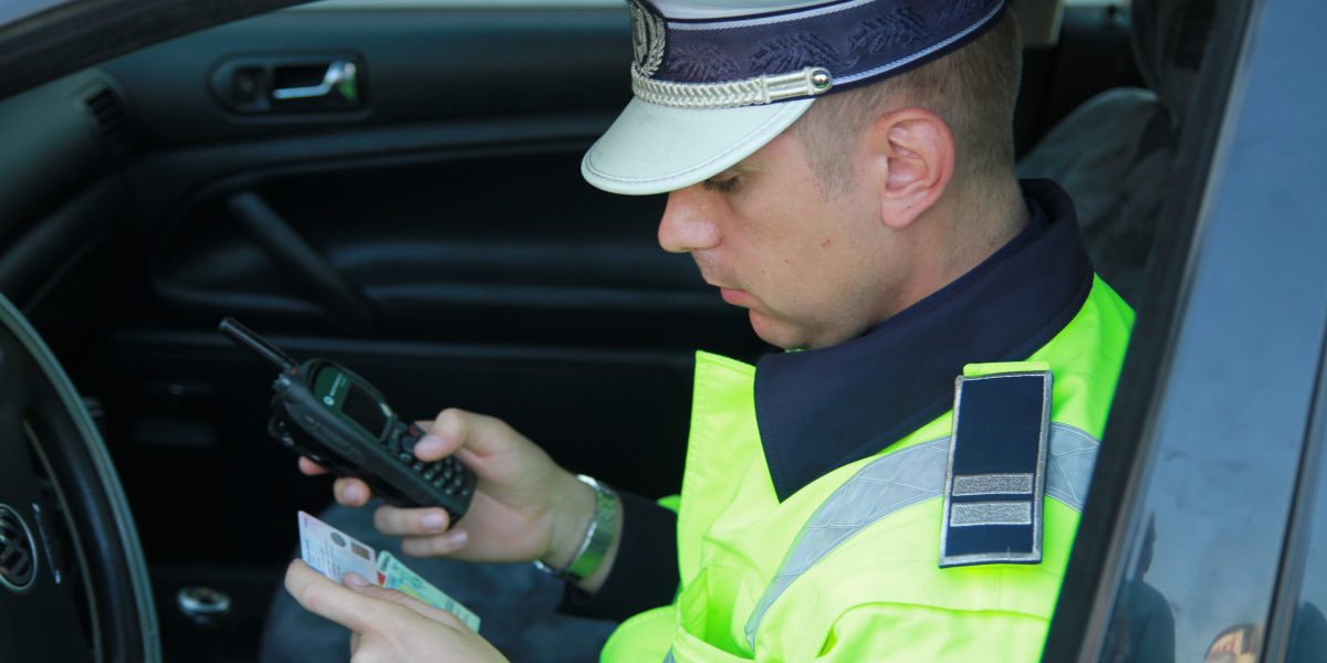 Șofer din Dâmbovița, prins cu 200 km/oră pe DN. Fugea de Poliție, fără ITP