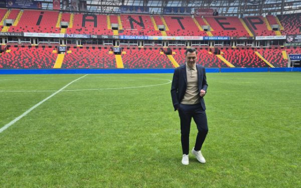 Rădoi, la stadionul lui Gaziantep: Ce se întâmplă cu antrenorul
