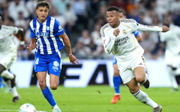 Real Madrid – Alaves 2-1: “Galacticii”, cu goluri superbe, la șase puncte de Barcelona