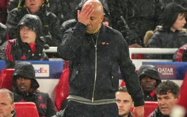 Englezii, șocați după Liverpool – PSG: Demisie cerută lui Arne Slot, ”îngrozitor”