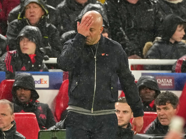 Englezii, șocați după Liverpool – PSG: Demisie cerută lui Arne Slot, ”îngrozitor”