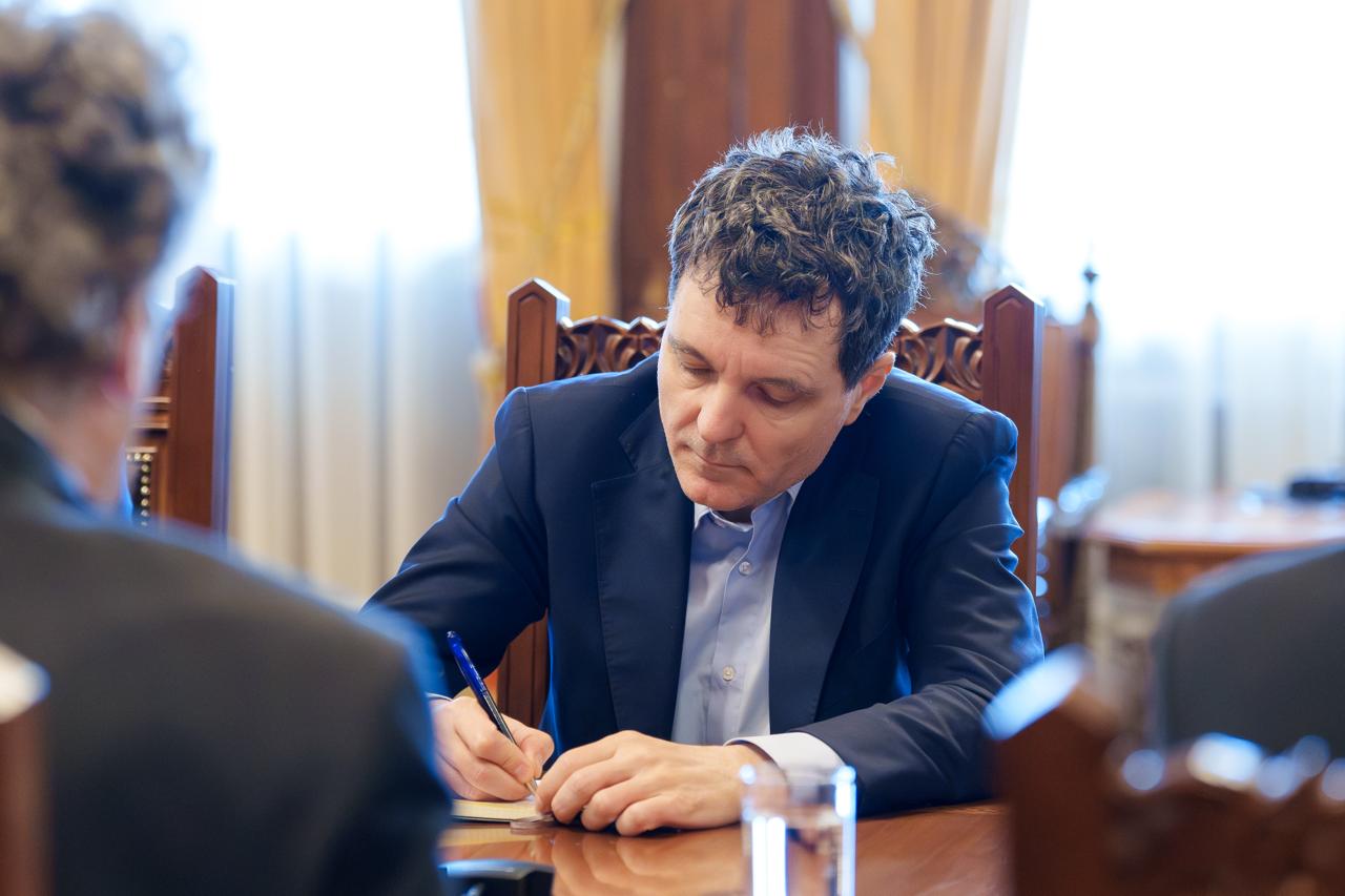 Ministrul Justiției a transmis propunerile pentru conducerea parchetelor către președinte Ministrul Justiției, Radu Marinescu, a finalizat procesul de selecție pentru șefii marilor parchete și a înaintat oficial aceste propuneri către Președintele Nicușor Dan