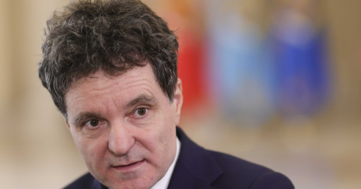 Președintele Nicușor Dan solicită publicarea contractelor cu Pfizer în contextul pierderii procesului diplomatic Nicușor Dan, președintele României, a făcut recent un apel la transparență în privința acordurilor comerciale semnate între statul român și compania farmaceutică Pfizer