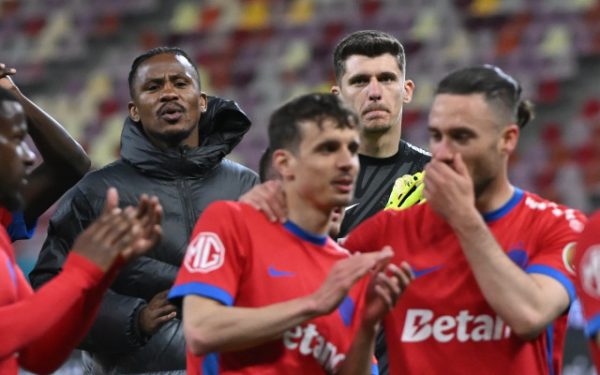 Becali, fără milă cu un jucător FCSB: „Joci la mișto”! Vestea neagră, în vară, e OUT!