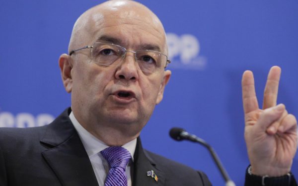 Boc, ultimatum pentru PSD și Opoziție: Cine vrea moțiune, să facă Guvernul!