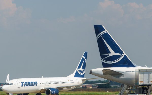 TAROM, pe marginea prăpastiei: Angajații acuză Guvernul de închidere din aprilie