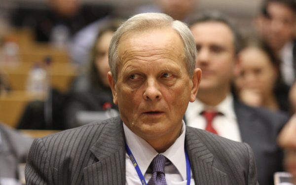 Stolojan, verdict crunt: România, între stânga și dreapta. Cine plătește nota?