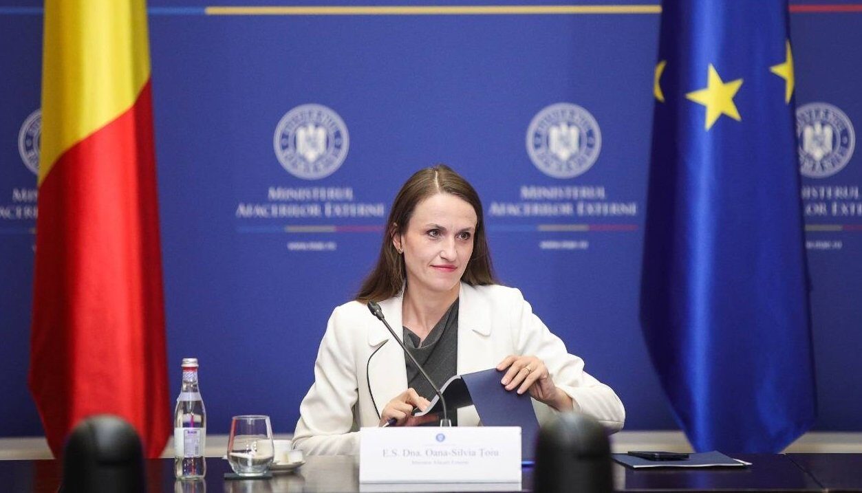 Oana Țoiu, dialog cu șeful diplomației din Pakistan: România, la negocieri pentru strâmtoarea Ormuz