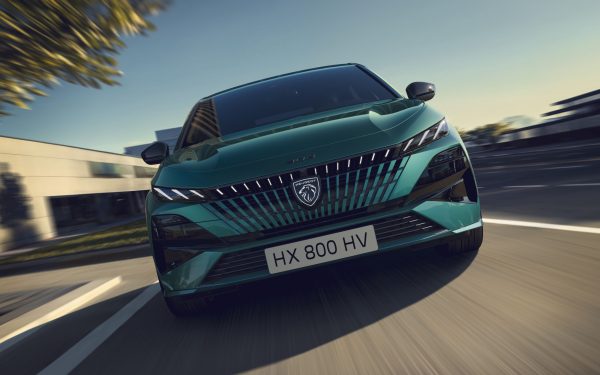 Stellantis și Microsoft, alianță pe AI: Viitorul auto se rescrie