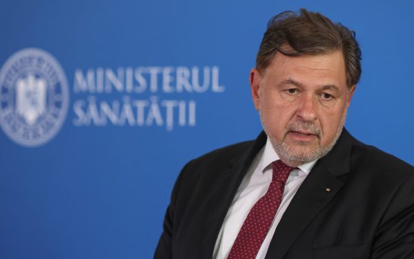 Criză la Ministerul Sănătății: Cine vrea să scape de răspunderea Pfizer