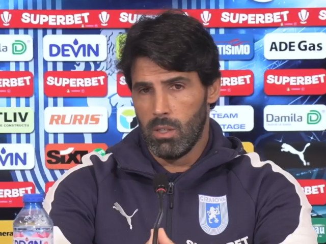Filipe Coelho a surprins după victoria cu CFR Cluj: „Nu promit titlul” Filipe Coelho, antrenorul echipei Dinamo, a fost protagonistul unor declarații care au stârnit controverse după ce a reușit să învingă CFR Cluj, formația favorită la titlu în play-off-ul Ligii I