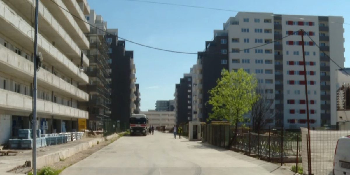 Blocajul din Golful PERȘIC lovește piața imobiliară: CRIZĂ în construcții