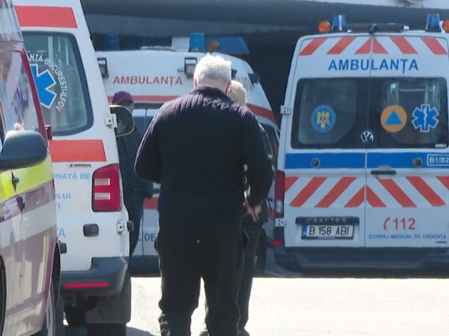 Mircea Lucescu, în stare gravă, și Marius Șumudică la spital, în urma unor probleme de sănătate acute După ce zilele trecute s-au plâns de senzații neplăcute, Mircea Lucescu și Marius Șumudică sunt acum spitalizați, fiecare pentru motive medicale grave