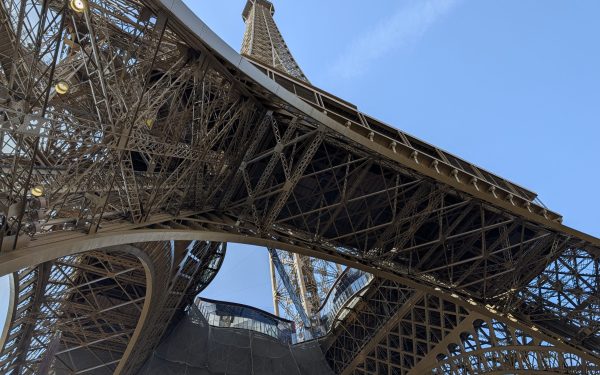 O relicvă Eifel la Paris: Scara turnului, vândută pentru o avere!