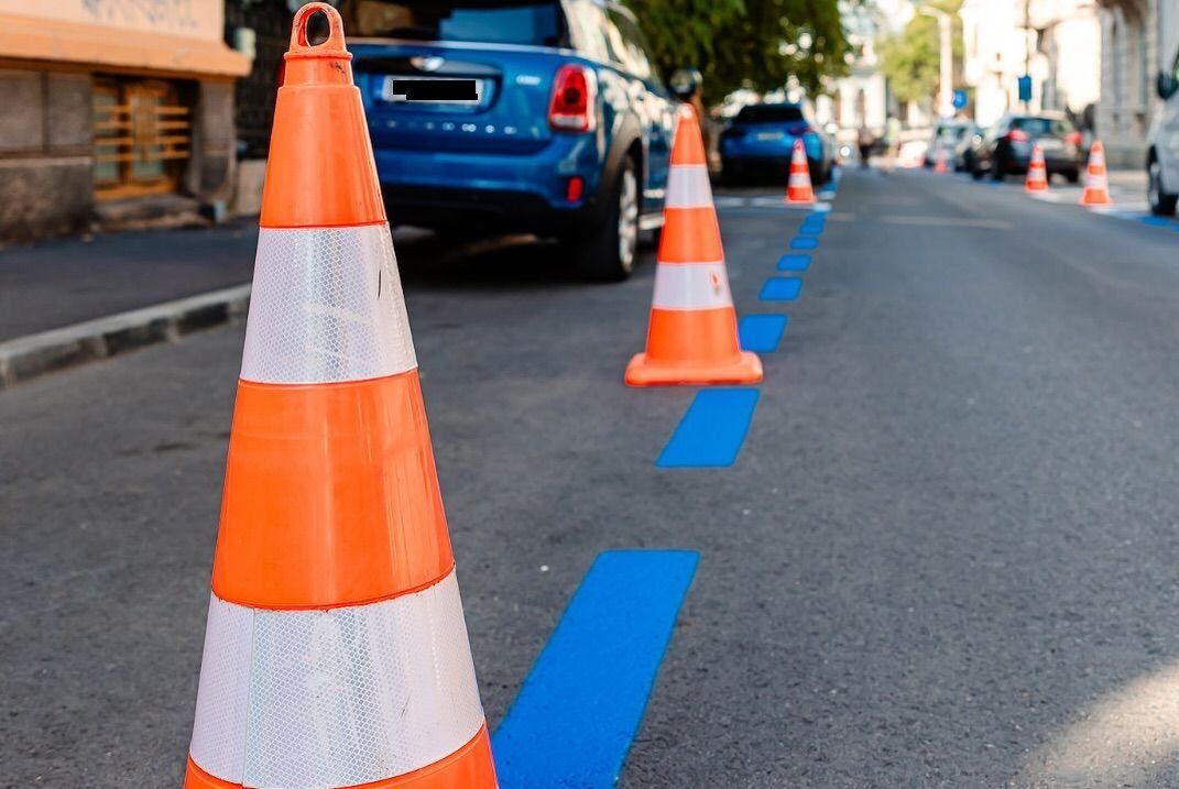 USR București cere menținerea parcării gratuite pentru maşini electrice până în 2028
