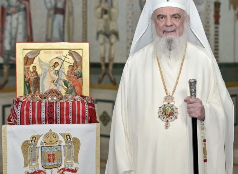 Patriarhul Daniel: Rugăciuni pentru pace și iubire de Paște