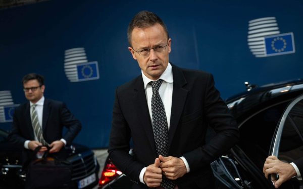 Magyar devoalează: Szijjarto, acuzat că a distrus documente secrete despre Rusia