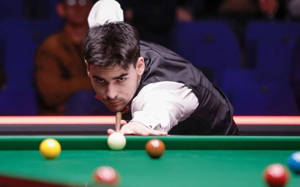 Campionatul Mondial de snooker | Un dublu semifinalist la Crucible, noroc chior în turul 2 din calificări! Maghiarul Bulcsu Revesz, victorie mare