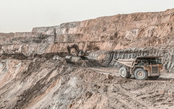 Rusia exploatează resursele din Zaporojie: Un zăcământ uriaș de mangan e vizat