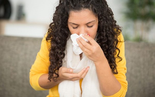 Sânge din nas: Când devine semn de boală cardiacă. Explicații Anca Tâu