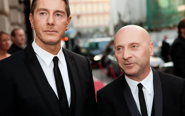Gabbana, OUT! Demisie-șoc la Dolce & Gabbana, lovită de criza financiară