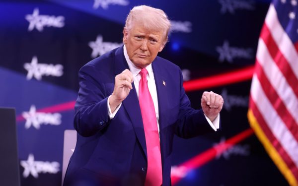 Trump, atac dur la adresa influencerilor MAGA: „Au IQ mic, sunt proști”