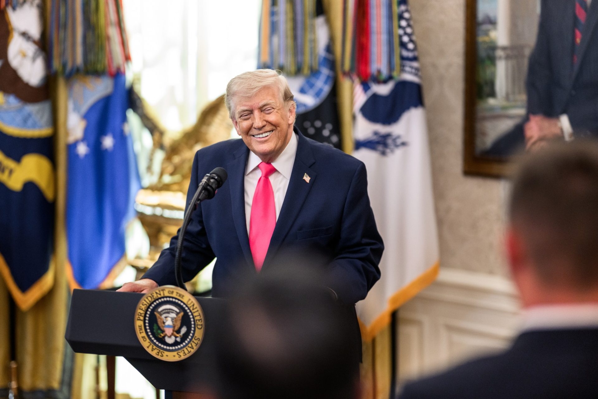 Președintele american Donald Trump a declarat duminică, într-un interviu oferit postului Fox News, că există “șanse bune” ca până luni să fie ajuns la un acord cu Iranul
