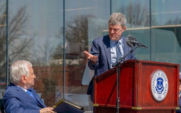 Umanisticile și fizica cuantică, dezbătute la URI de Ziua Mondială