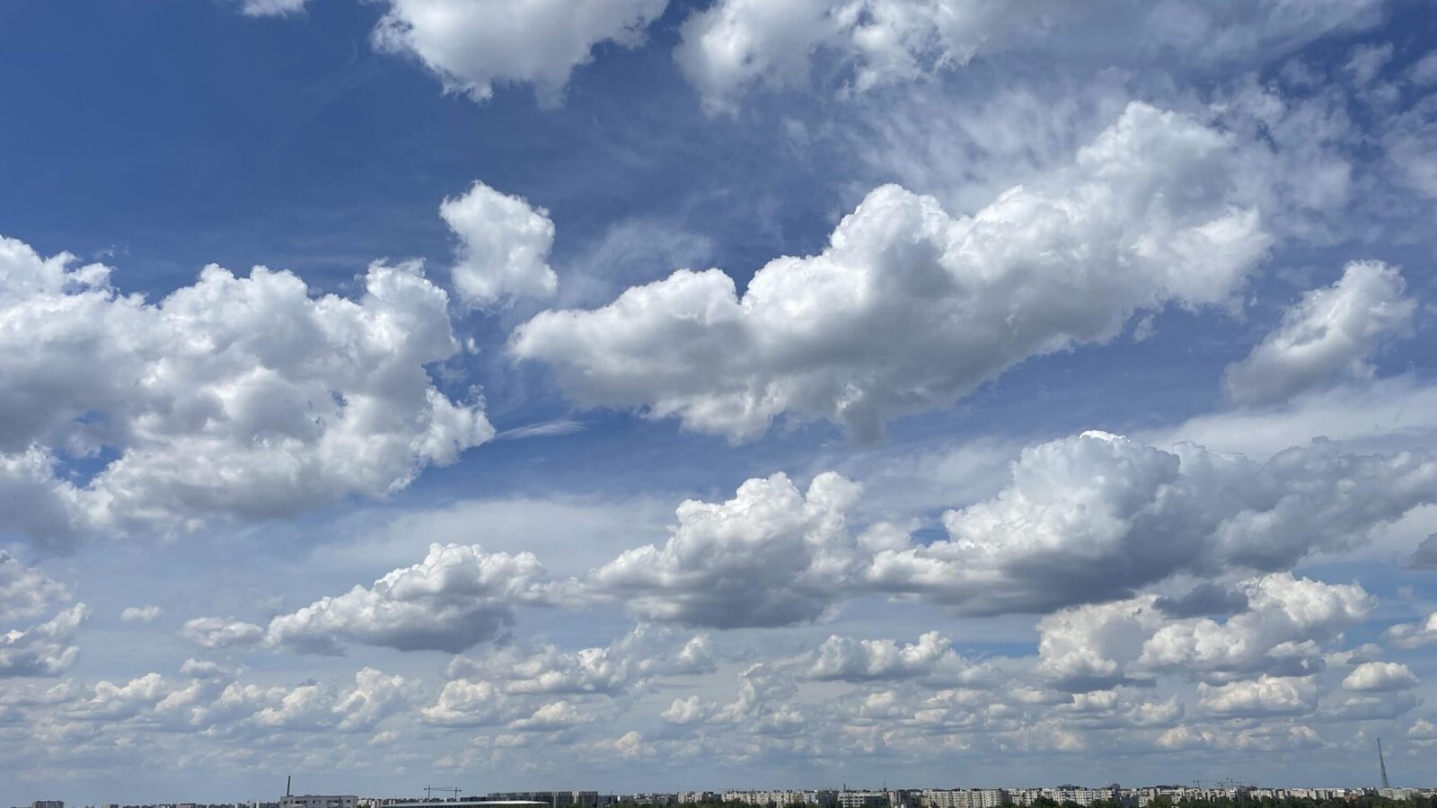 București: ANM anunță vreme de primăvară, cu temperaturi în creștere