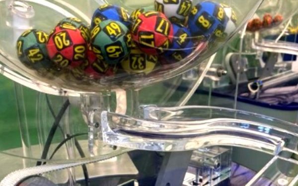 LOTO: Numerele norocoase de Duminică, 19 Aprilie 2026. Ce premii colosale sunt în joc?